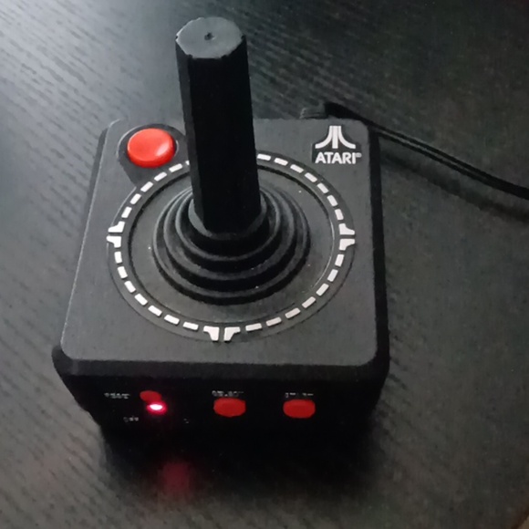Atari 2600 Plug & Play Joystick 8 games in 1- Asteroids, Centipede, see below - Picture 1 of 15